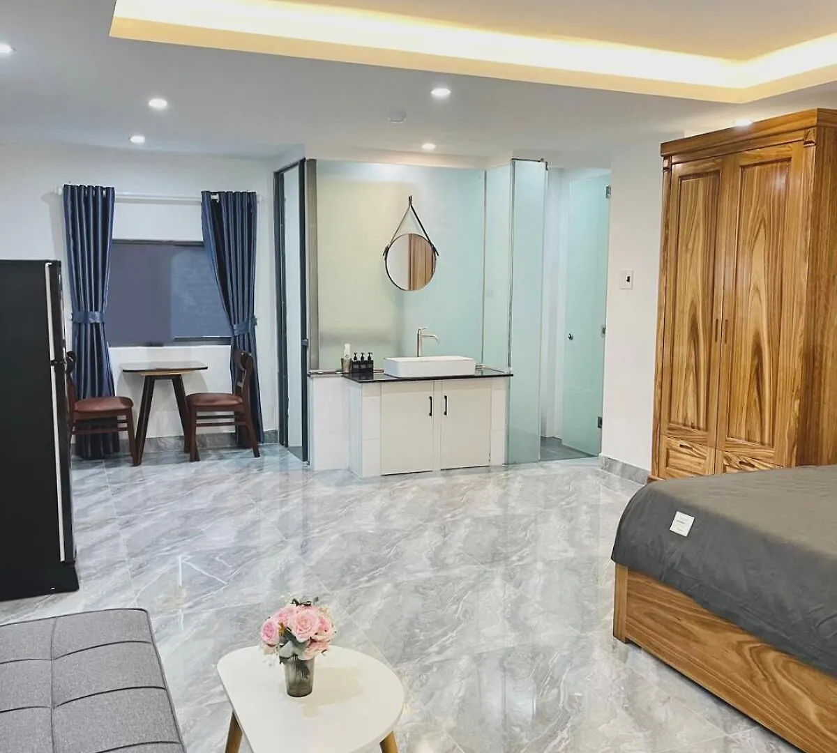 Apartment Ami Foreign Center Da Nang 6 - Cozy, New Interior, Spacious, Amenities, Near Beach, Windows
